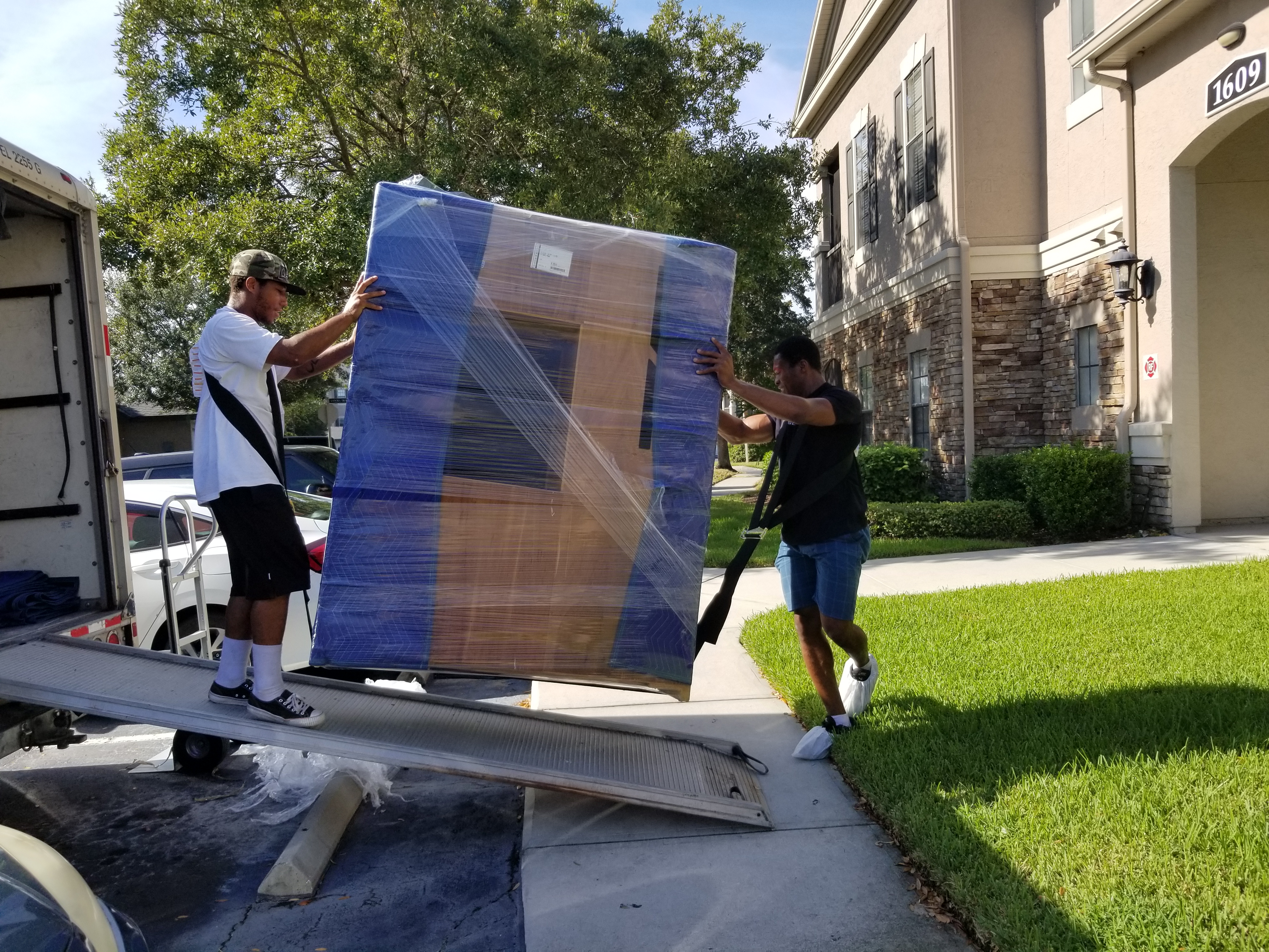 Top-rated Hot Tub Movers in Bay Lake, FL